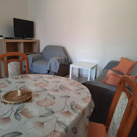 Mit Privater Terrasse By Interhome Apartmán *