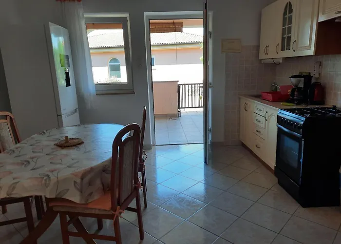 Mit Privater Terrasse By Interhome * Banjole