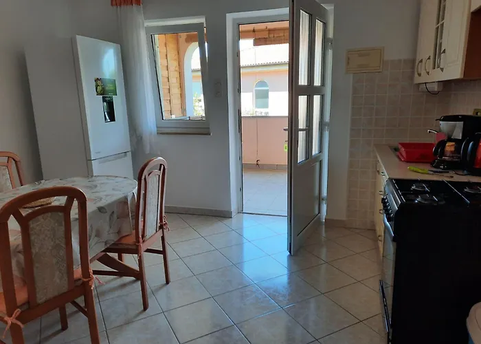 Apartamento Mit Privater Terrasse By Interhome *